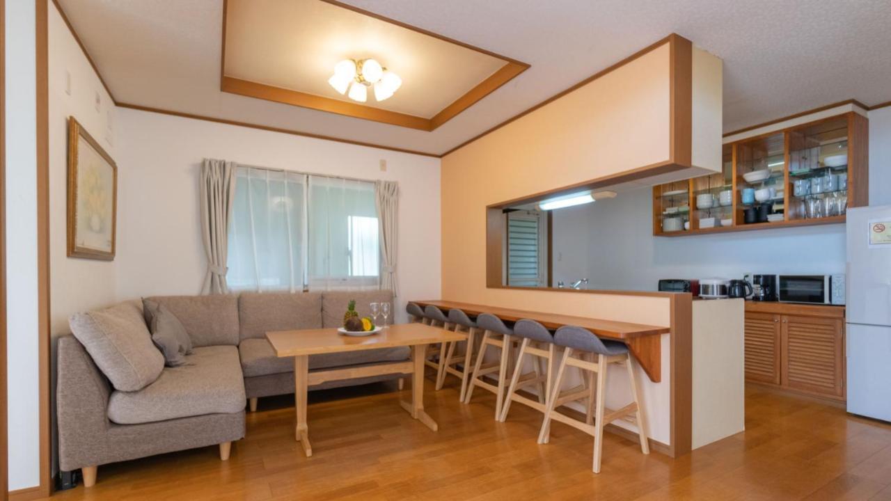 Guesthouse Akabana Miyakojima  ภายนอก รูปภาพ